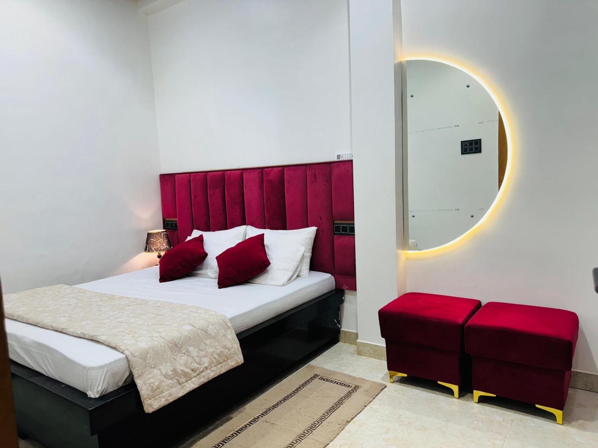 Aura Homestay Varanasi Dış mekan fotoğraf